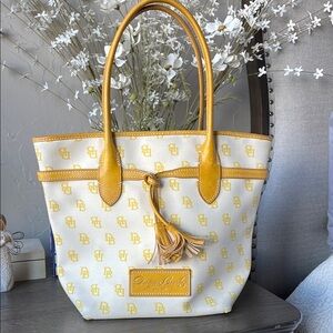 Dooney & Bourke Yellow and Cream Checkered Tote